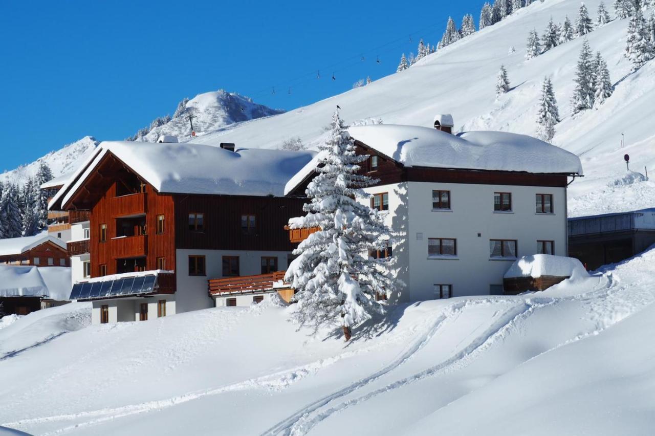 Haus Furka Hotel Damuels Bagian luar foto