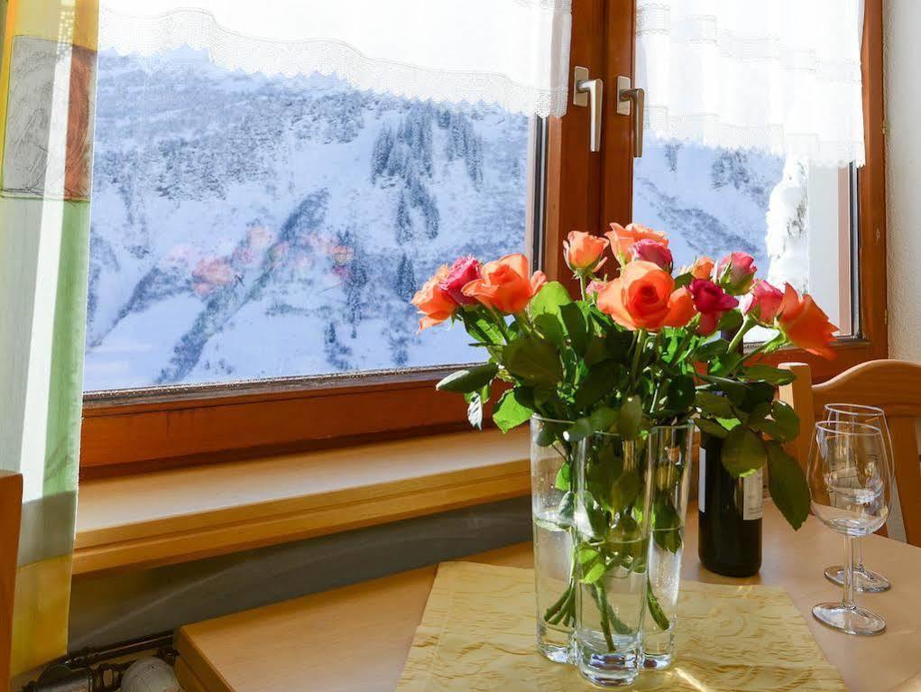 Haus Furka Hotel Damuels Bagian luar foto