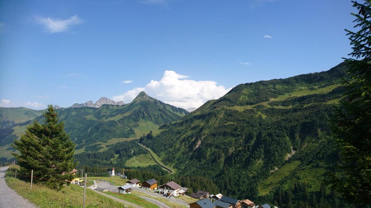 Haus Furka Hotel Damuels Bagian luar foto